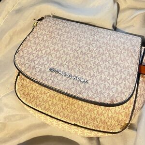 Michel Kors crossbody purse